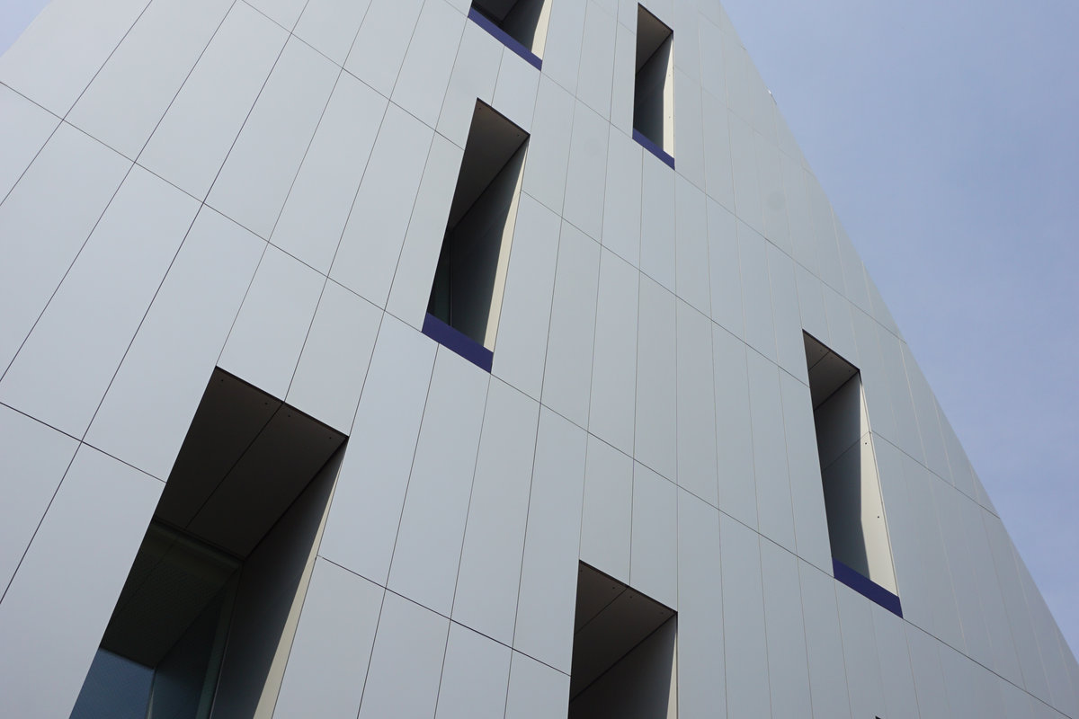 豊昭学園新1号館